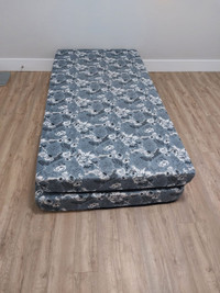 3 single mattresses