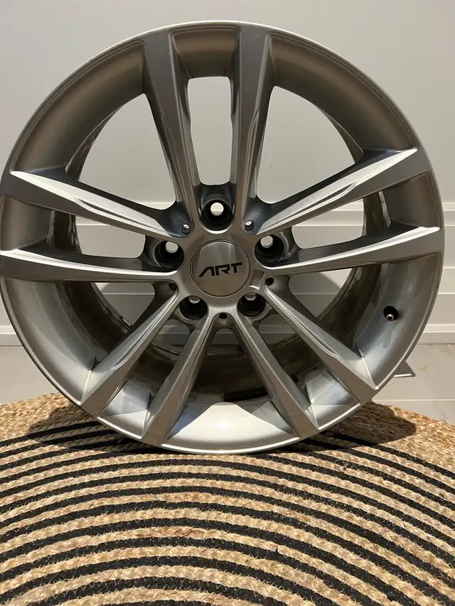 17 inch rims (set of 4) in Tires & Rims in Mississauga / Peel Region - Image 2
