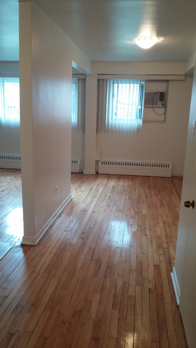 Appartement 5 1/2 à louer - Boul. Cartier Ouest — photo 2
