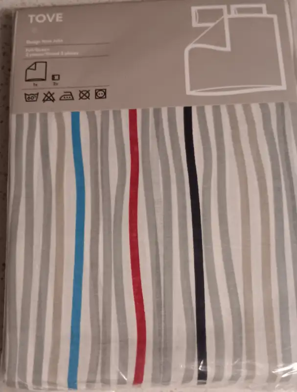 IKEA TOVE QUEEN DUVET COVER/PILLOWCASES BRAND NEW in Bedding in Belleville - Image 2