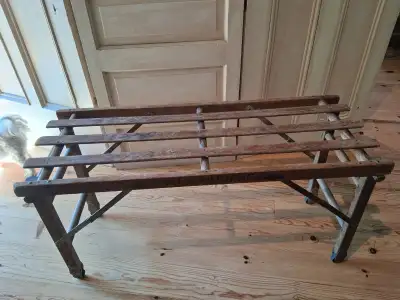 Foldable 42 x 16 x 22 High Beatty bros wash tub stand Pick-up in Lefaivre / Cash only