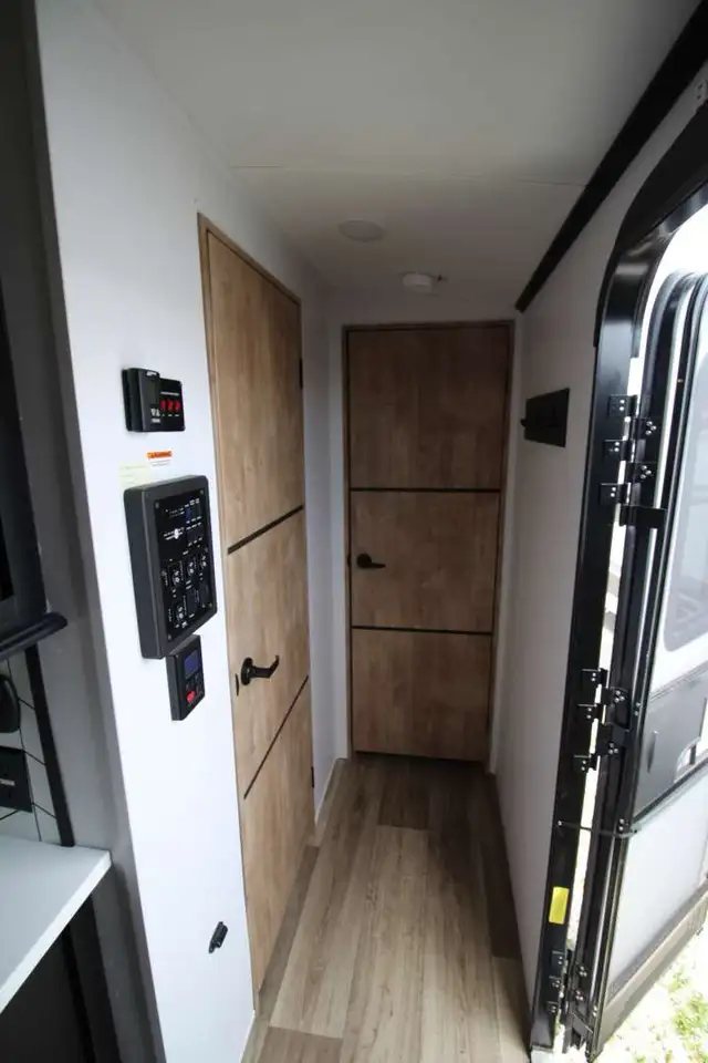 2022 330RL Outback in Fishing, Camping & Outdoors in Lloydminster - Image 10