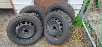 Set of 4 - 205/55R16 winter tires mounted on steel rims in very good condition from Mazda 2012 (used...