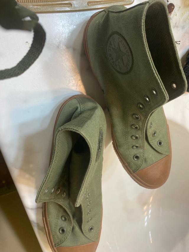 Green converse in Women's - Shoes in Edmonton