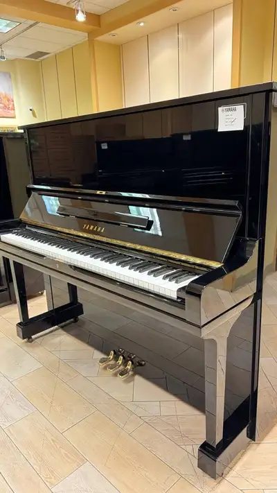 Piano Yamaha U3H, View more