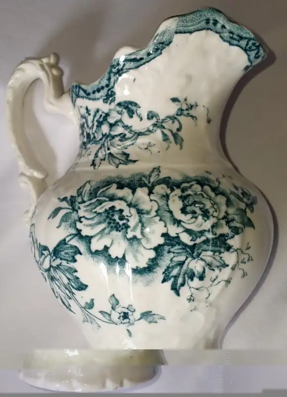 Winkle Stoke England Blue & White Glazed Pottery Chamber Set in Arts & Collectibles in London - Image 11