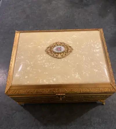 Vintage Musical Jewelry Box Gold Brass Footed  Jewelry Box., View more