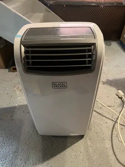 Black and Decker 700sq ft 14,000 BTU AC / HEARTER, View more