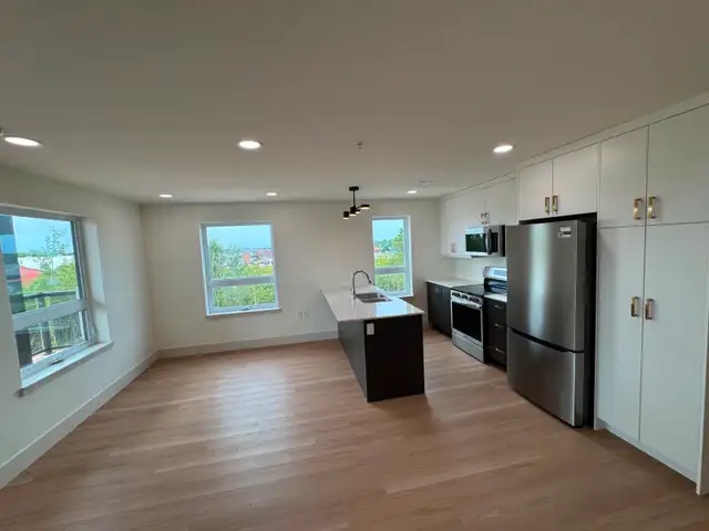 2 bed, 2 bath Available at 9 Irving Avenue63008312324609121