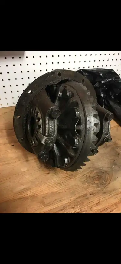 Toyota rear differential