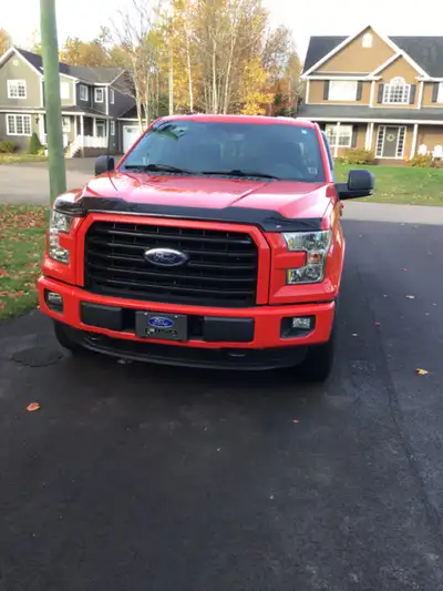 Selling my Ford pickup with 2.7 litre engine. This truck is in excellent condition with Michelin all...