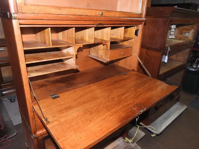 antique  oak barrister bookcase with secretary desk and drawers in Bookcases & Shelving Units in Hamilton - Image 4
