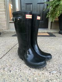 Hunter rain boots size 4 