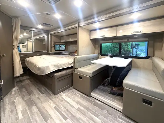 LIKE NEW - 2021 MOTOR HOME FOR SALE in RVs & Motorhomes in Kamloops - Image 19