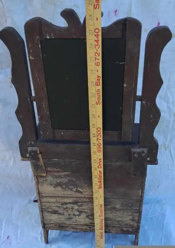 Antique circa 1920's Children's doll dresser with mirror in Arts & Collectibles in Saint John - Image 3