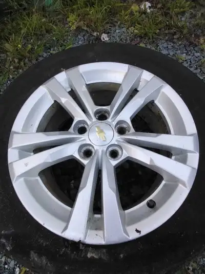 4 - 17"Rims off a 2012 Chev Equinox. $150obo