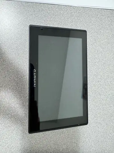 Used (Good) Garmin DriveSmart 50 LMT Comes with its own mount and charger Advanced Navigation with S...