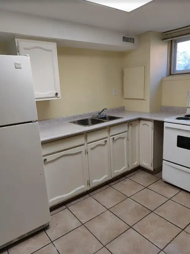 2-bed. basement, 2 min walk to the Hospital (UTILITIES INCLUDED)