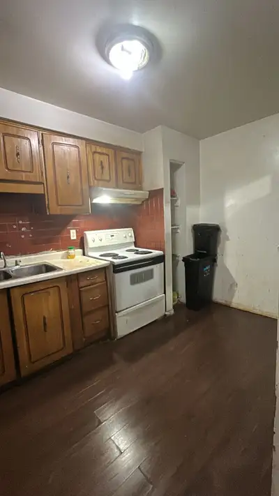 shared room for rent (only girls)