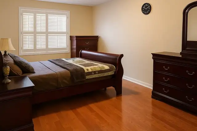 3 Bed, 2.5 Bath Townhouse | Finished Basement | Central Erin Mil in Long Term Rentals in Mississauga / Peel Region - Image 7