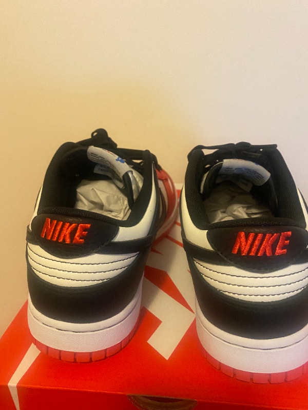 Chicago EMB Dunk Low Sizes 9.5/10 Men's DS OG W/ Receipt Men's Shoes