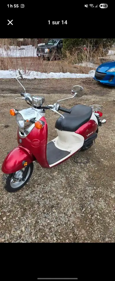Négociable Yamaha vino 2010 rouge, 9567 kilomètres, 50cc, j'ai changer les roues en 2021 Comme vu su...