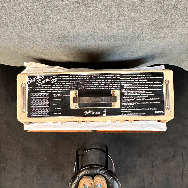 Fender Super Sonic 22 Blonde Combo 1 x 12 Speaker in Amps & Pedals in Winnipeg - Image 2