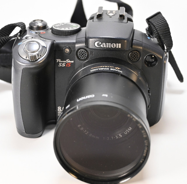 Canon S5-IS Digital Camera in Cameras & Camcorders in Hamilton