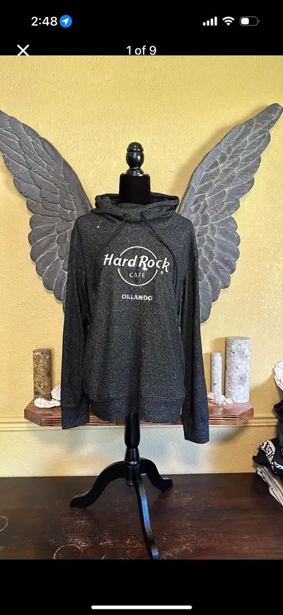 New with tags Super soft and has a stretch Black and silver salt and pepper colored Size large Has t...