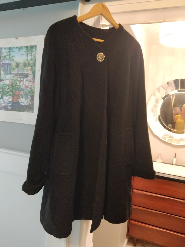 Women's dress  coat in Women's - Tops & Outerwear in Peterborough