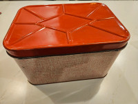 Vintage picnic tin container