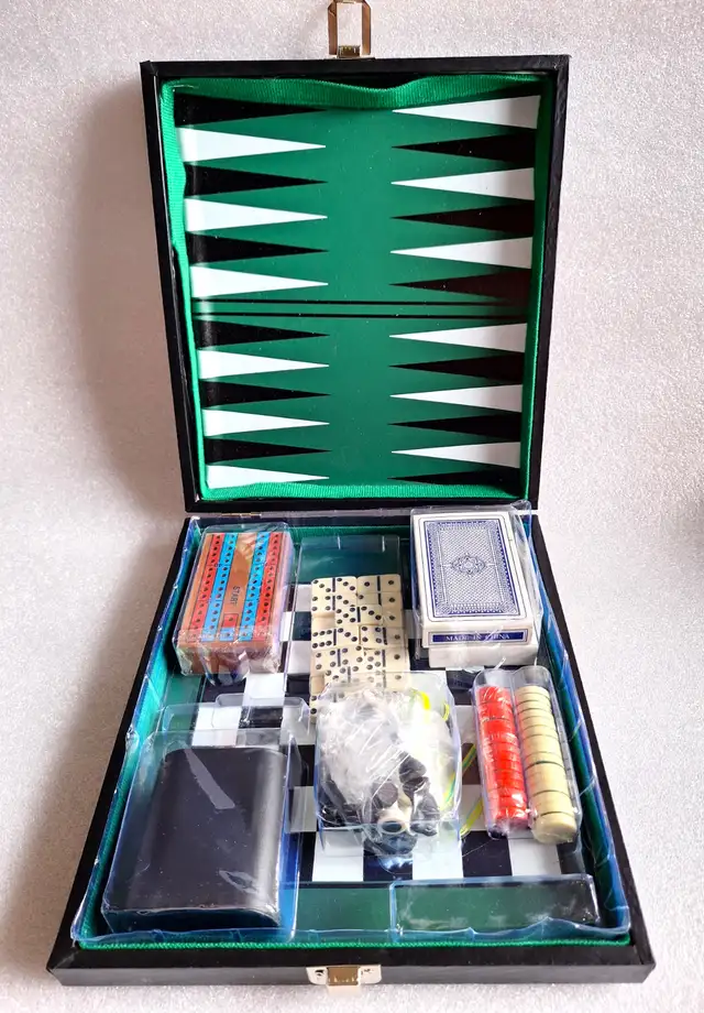 Brand New Game Parlor  Backgammon, Dominoes, Chess in Hobbies & Crafts in City of Toronto - Image 3