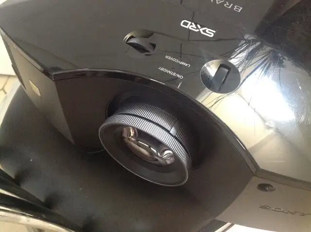 Sony-VPL-HW15 PROJECTOR- in Other in Hamilton - Image 4