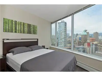 Enjoy downtown living with the privacy of your own room. Multiple private furnished bedrooms are ava...