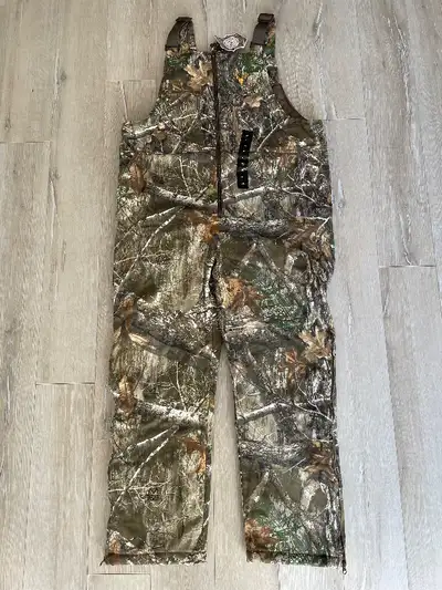 Hot Shot Insulated Camo Realtree Coveralls- XL- New with Tags, View more