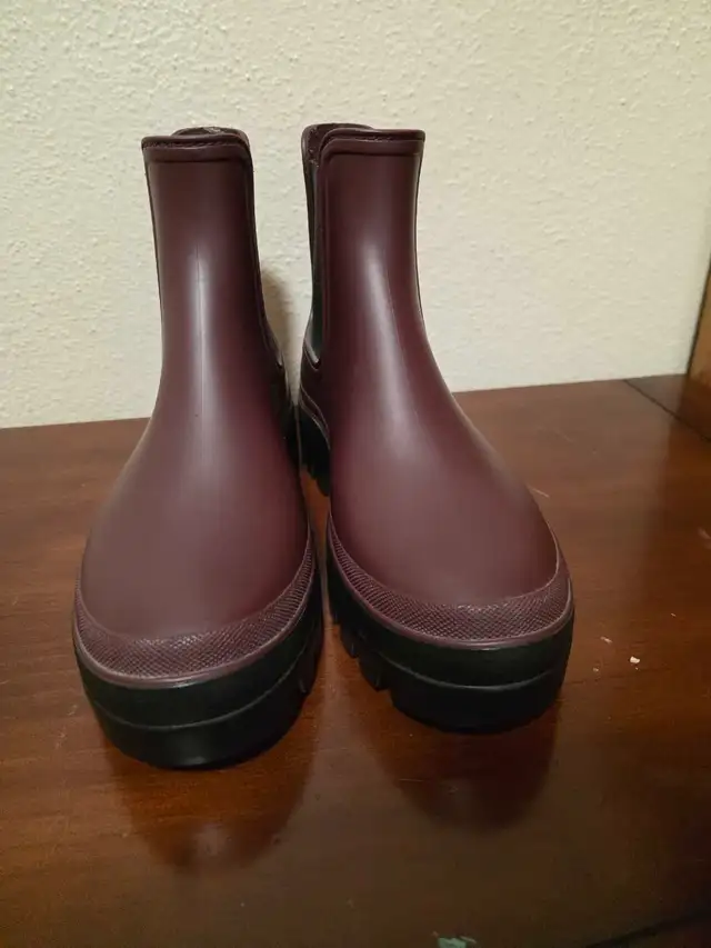 Cougar Chelsea Boot