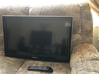 Samsung 32" HDMI LCD TV with remote LN32D450G1D