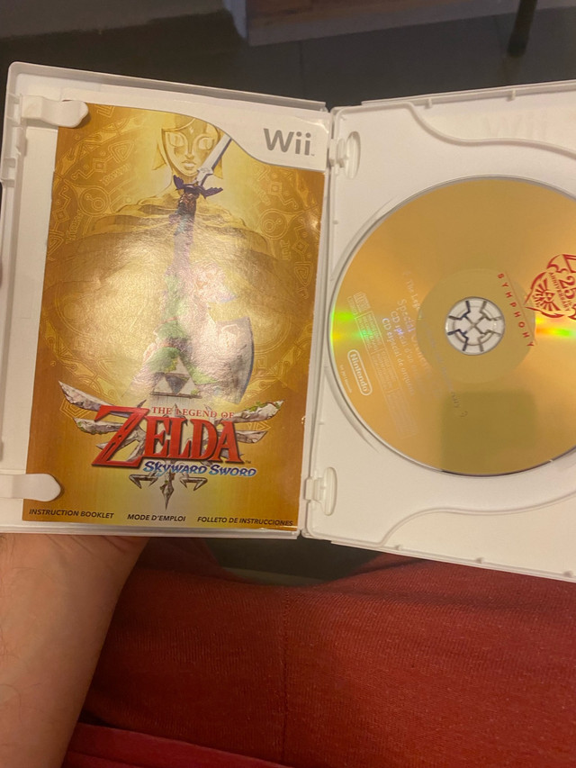 Zelda Skyward Sword Wii 25th Anniversary Edition. Music CD in Nintendo Wii in City of Toronto - Image 2