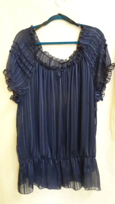 Women's Clothing Various Styles / Sizes / Prices, View more