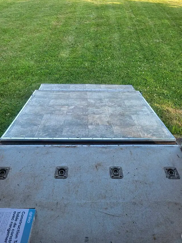 enclosed trailer. motorcycle trailer. 7x14 2008 Carm trailer.   in Cargo & Utility Trailers in St. Catharines - Image 8