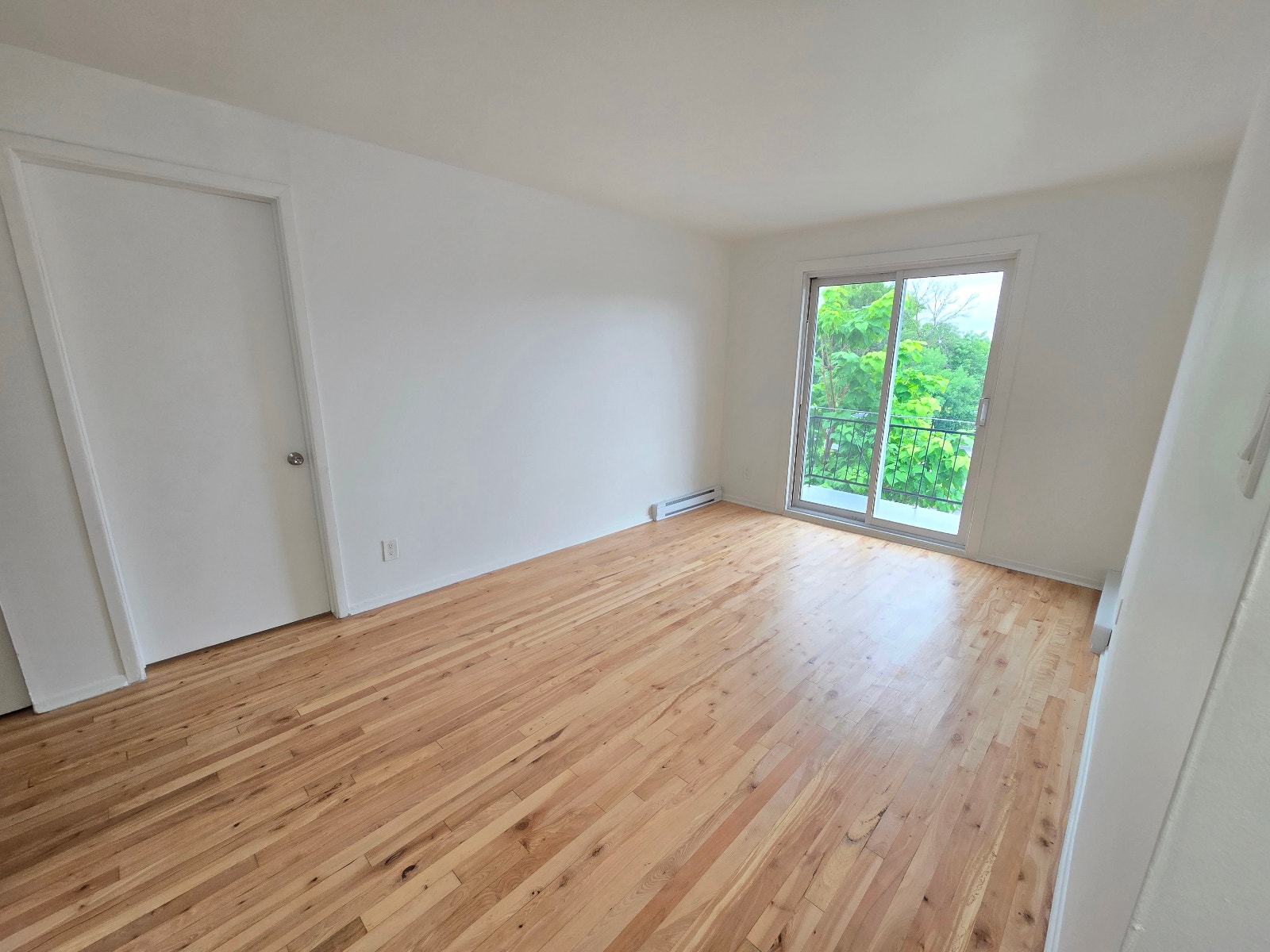 630 Rue de Brest — photo 3