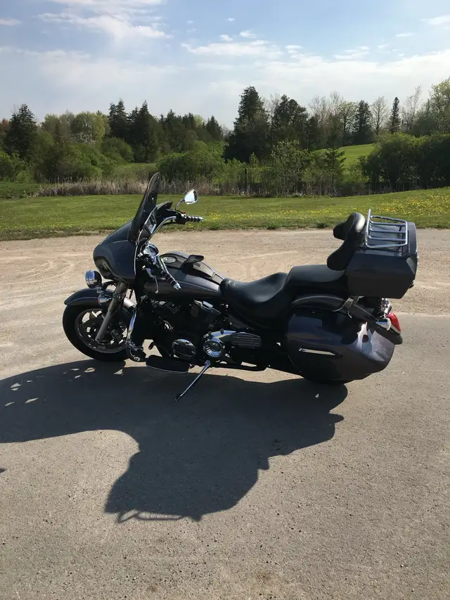 2014 Yamaha VStar 1300 Deluxe  in Street, Cruisers & Choppers in Kawartha Lakes - Image 4