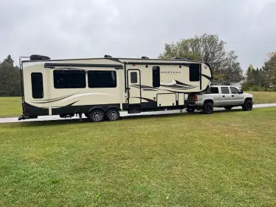 Keystone Montana high country 353rl Great shape only reason for selling is we need to get into somet...