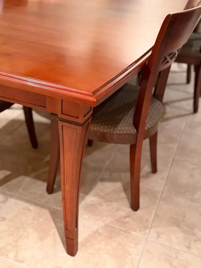 Solid Wood Homestead Woods Dining Set – 8 Chairs – Handcrafted in Dining Tables & Sets in Markham / York Region - Image 3