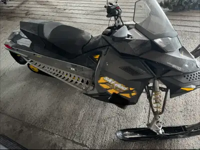 2009 Mxz 800 adrenaline Good condition, one owner machine. Starts 2-3 pulls, idles and runs with cho...