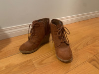 Heeled boots 