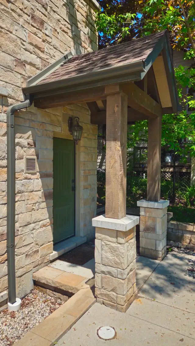 Modern 1 Bedroom Condo + Parking | Union St Waterloo in Long Term Rentals in Kitchener / Waterloo - Image 10
