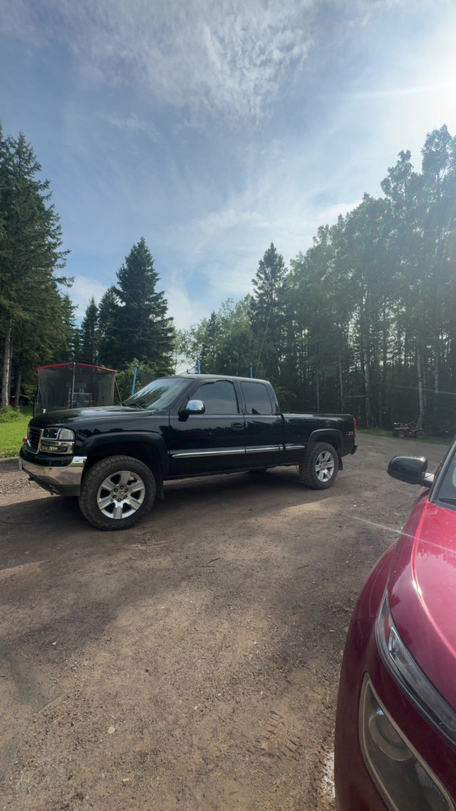 2001 gmc sierra z71 in Cars & Trucks in Thunder Bay - Image 3