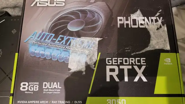 Asus Phoenix RTX 3050 8GB 250$ in System Components in Québec City - Image 2