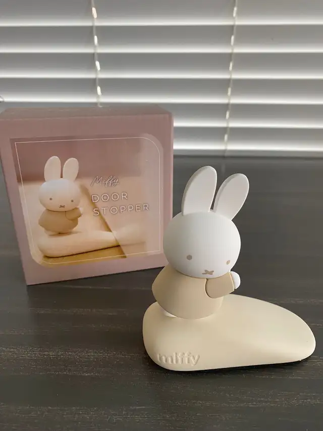 miffy Door Stopper in Home Décor & Accents in Calgary - Image 2